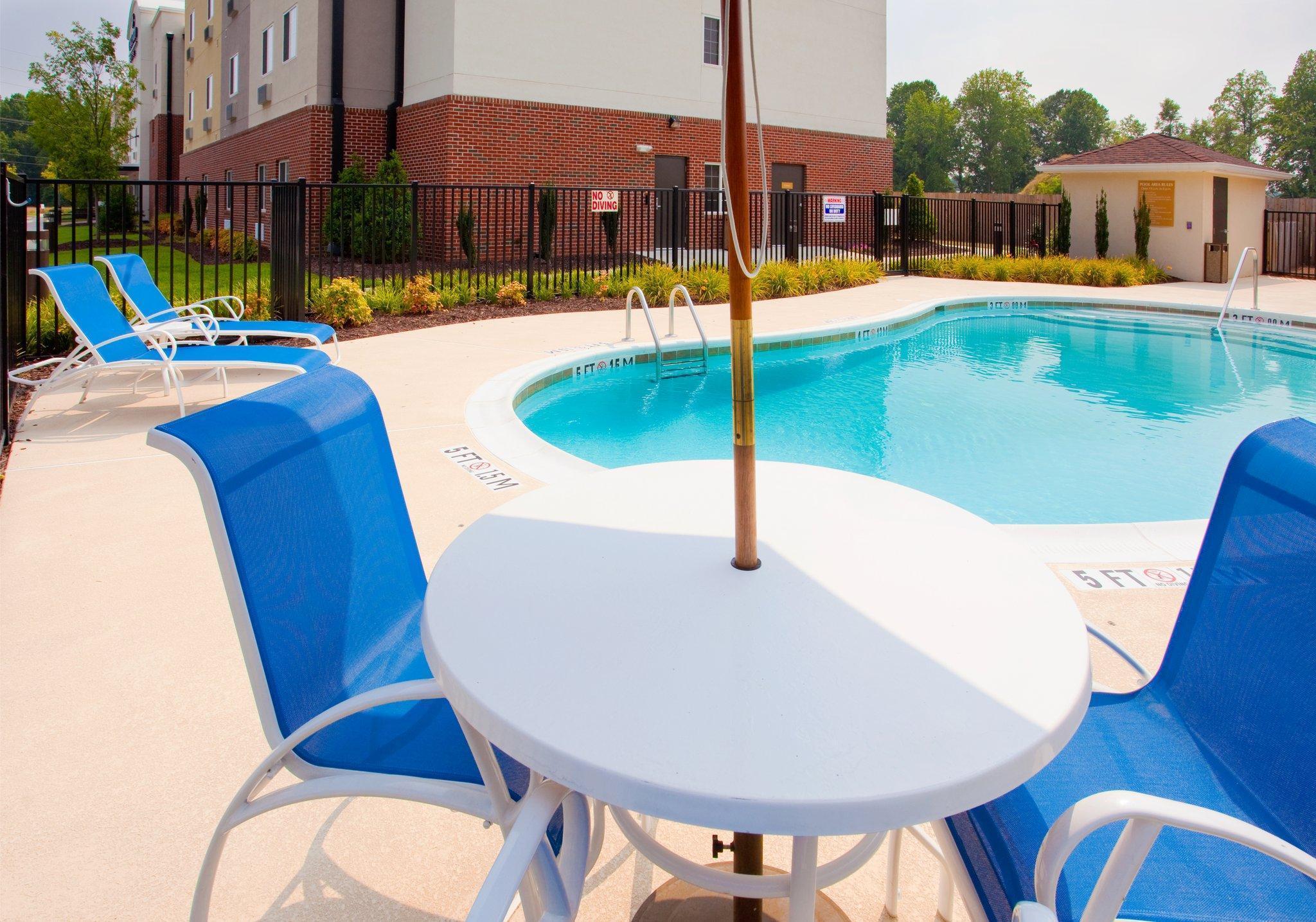 Candlewood Suites Rocky Mount By Ihg Zewnętrze zdjęcie
